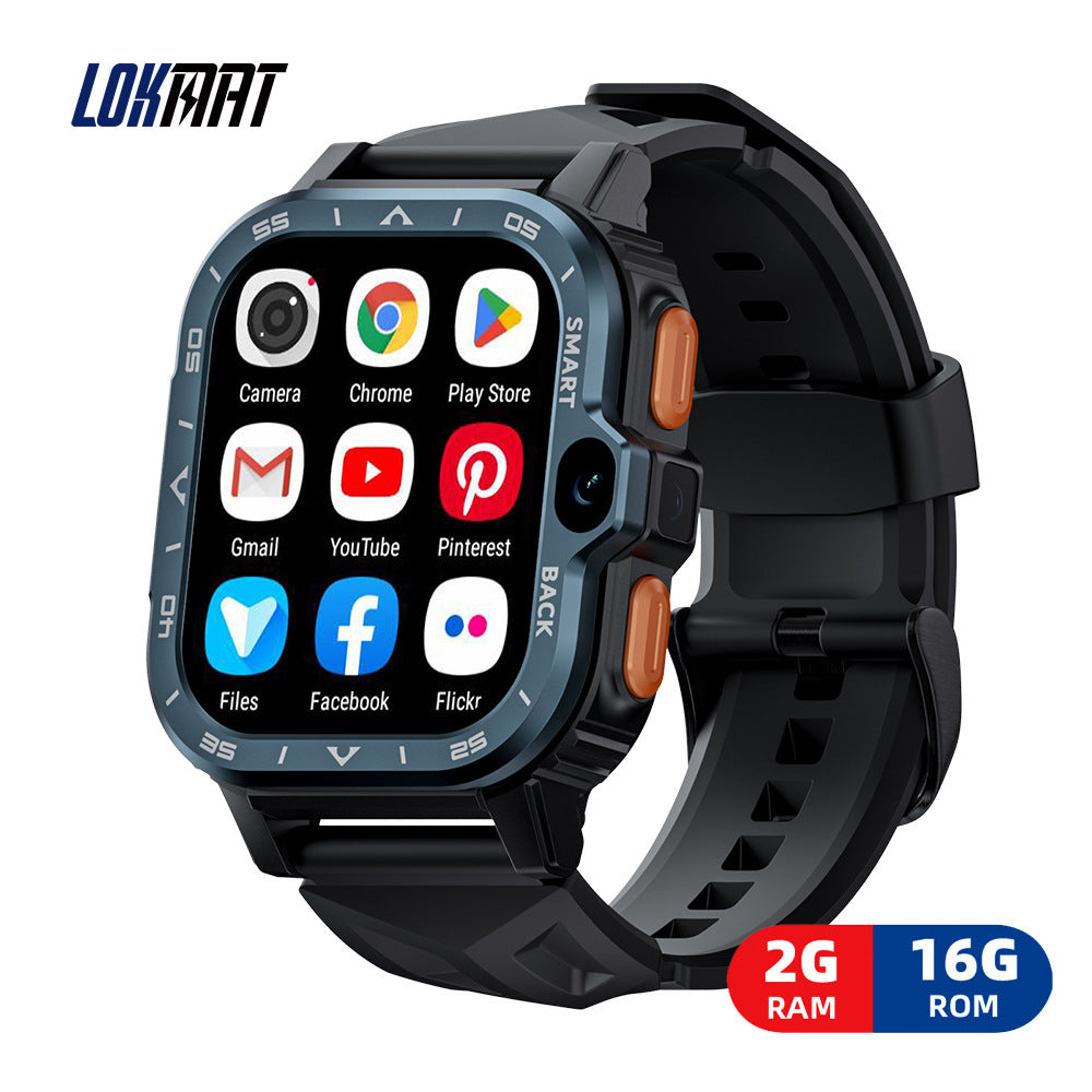 Anak sekolah memakai Smartwatch Digitec
