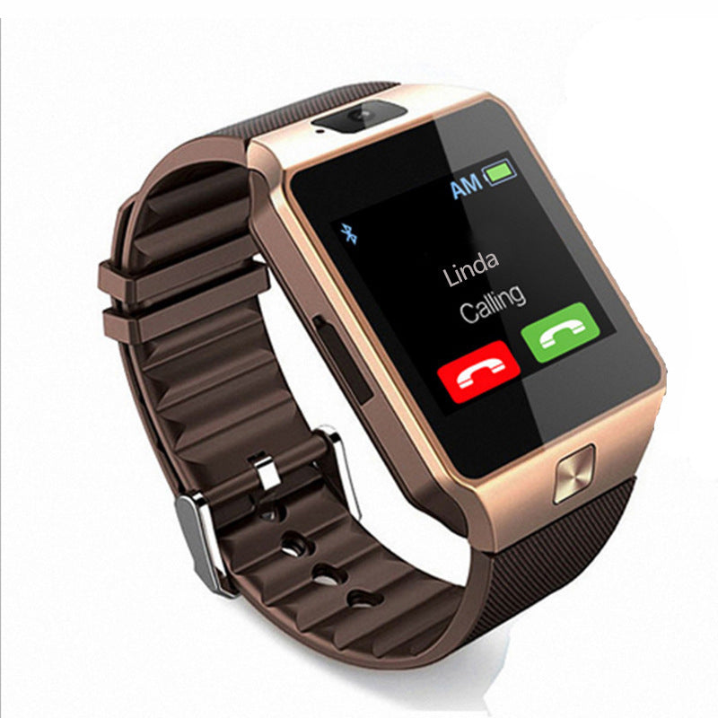 Smartwatch Multifungsi hadir dengan fitur kamera depan untuk selfie